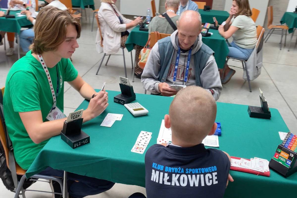 Turniej brydżowy amatorów w Hali Stulecia