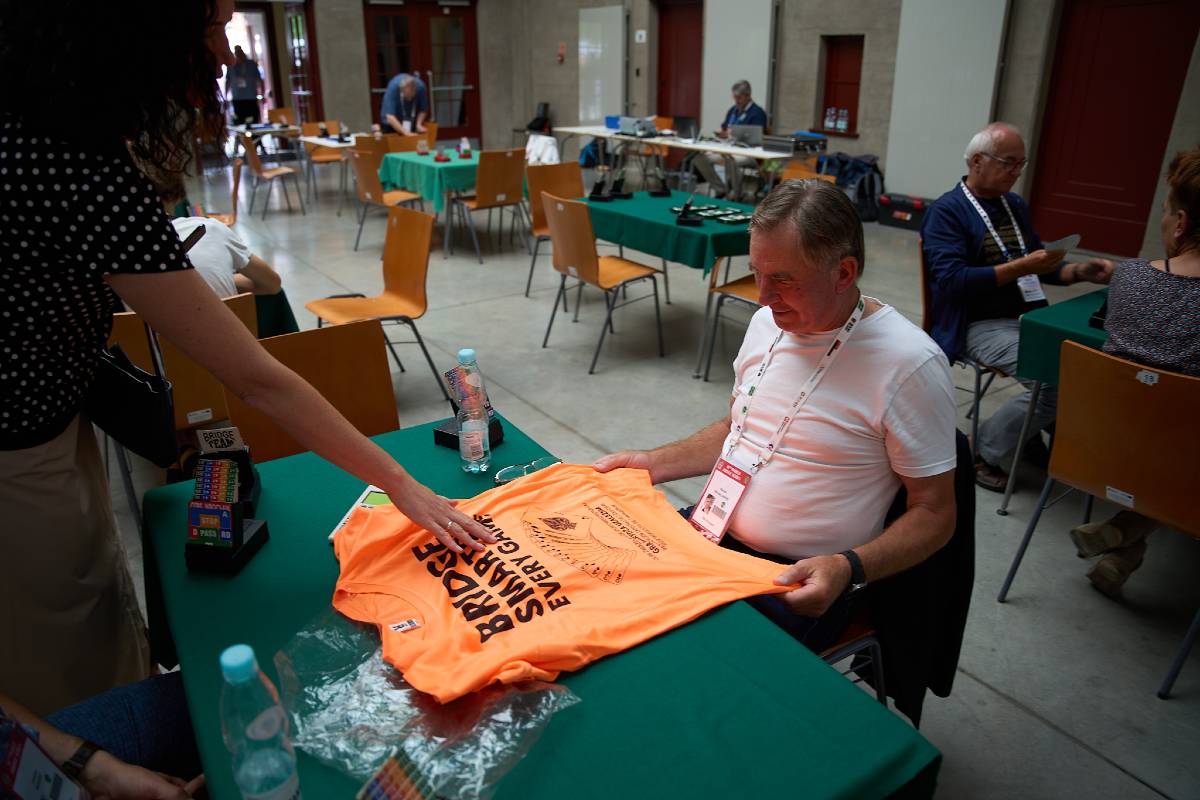 Turniej brydżowy amatorów w Hali Stulecia